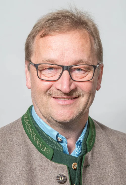 Portrait des 1. Bürgermeisters Gerhard Wirnshofer